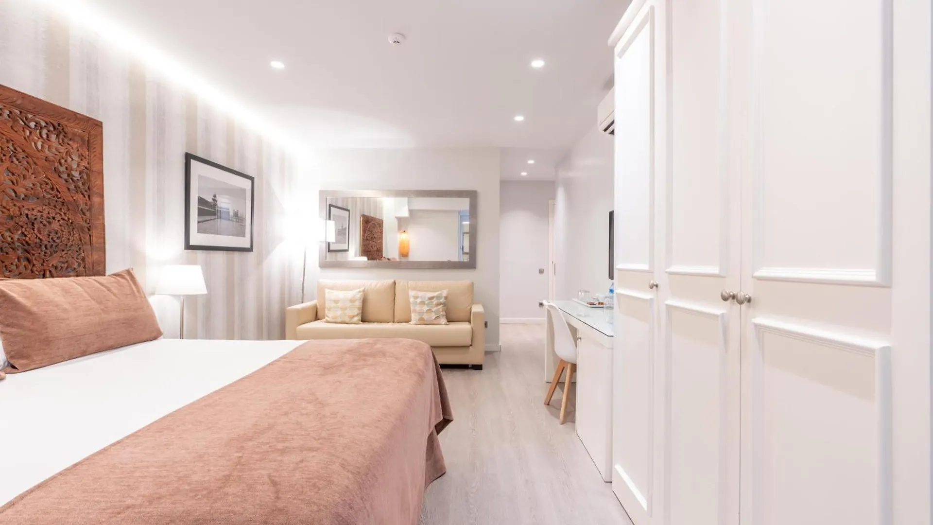Serennia Fira Gran Via Exclusive Rooms L'Hospitalet de Llobregat Hotel