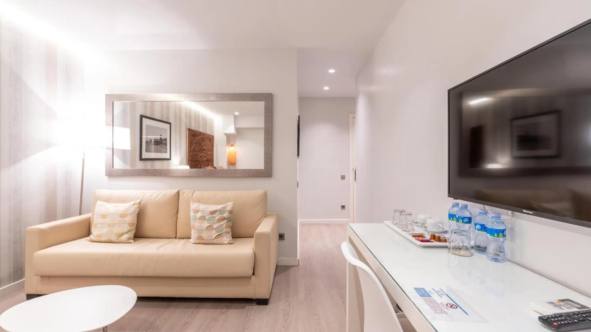 Serennia Fira Gran Via Exclusive Rooms L'Hospitalet de Llobregat Spain