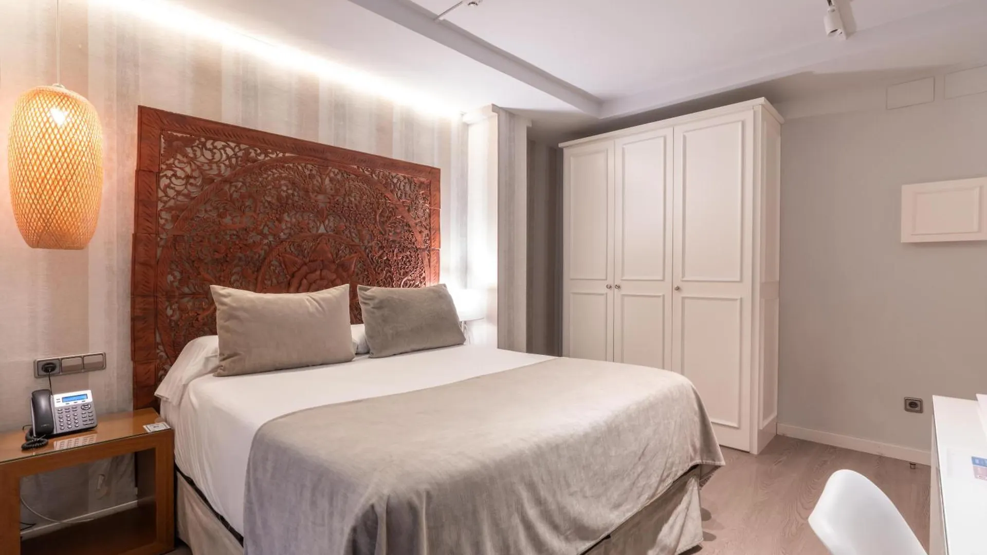 Serennia Fira Gran Via Exclusive Rooms L'Hospitalet de Llobregat Spain
